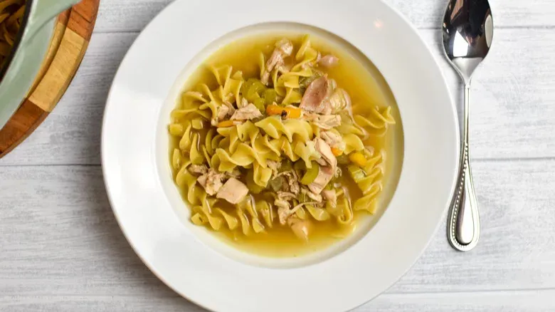 Sopas Caseras Esenciales: Calidez y Sabor para Cualquier Momento del Año