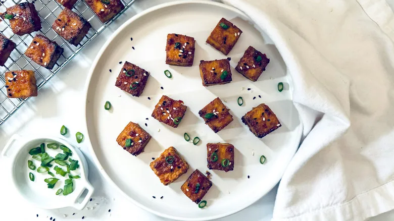 Tofu Crujiente al Horno: La Guía Definitiva para una Textura Perfecta y Sabor Irresistible